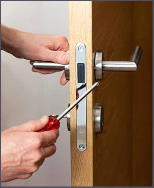 Locksmith Of Albuquerque  Albuquerque, NM 505-658-3113 - 4-new-locksmith-install